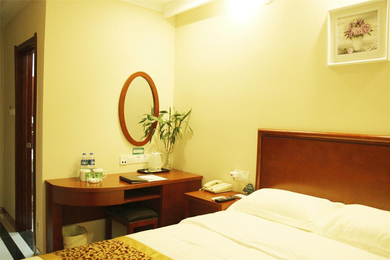 Greentree Inn Taizhou New District Hospital Of People' S Hospital Mingliu Express Hotel Exterior photo